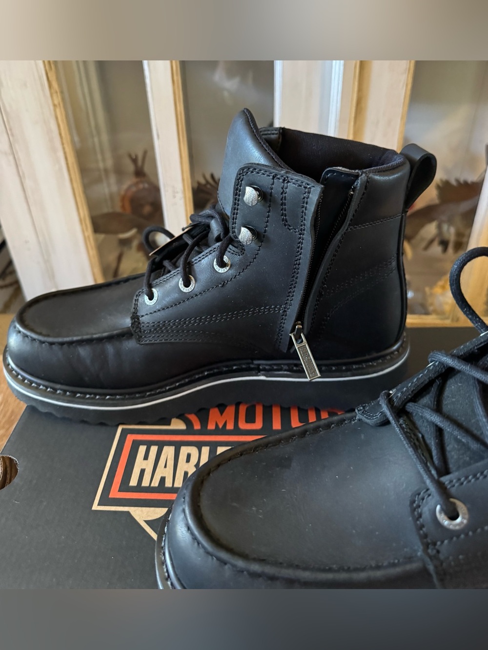 Harley-Davidson 9.5 Men’s Black Leather riding boots. Lace up Inside zip. - Picture 7 of 10